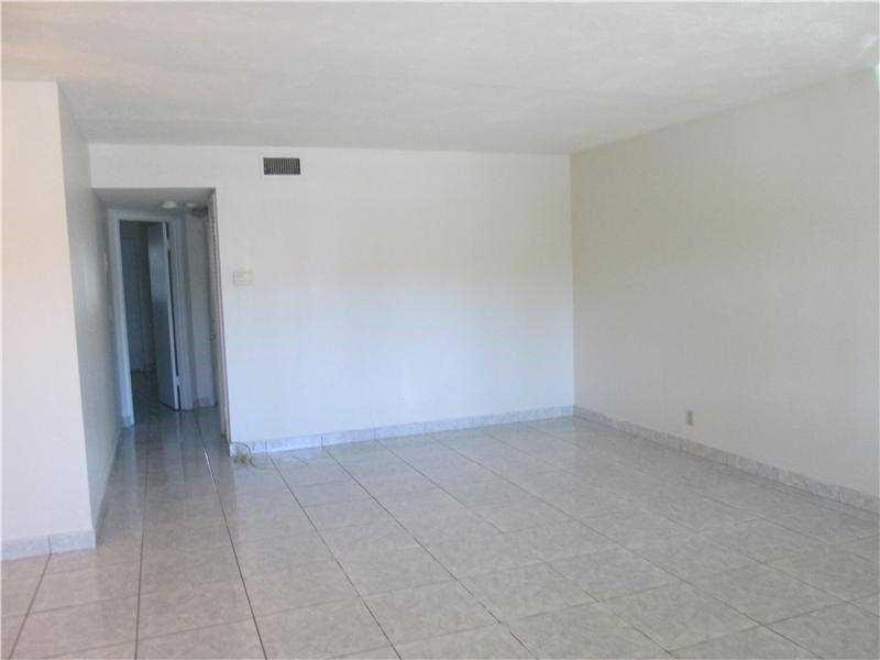 250Layne Blvd, Hallandale, FL 33009