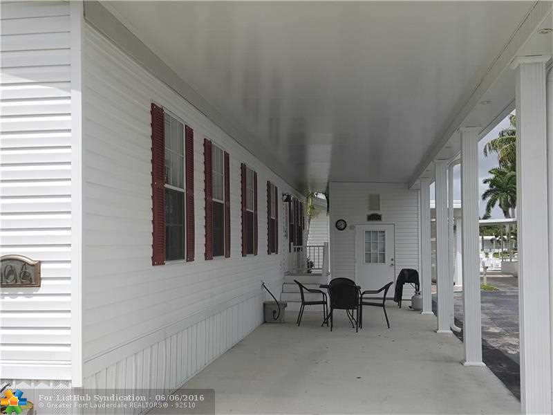 206 Lake Shore Dr, Hallandale, FL 33009