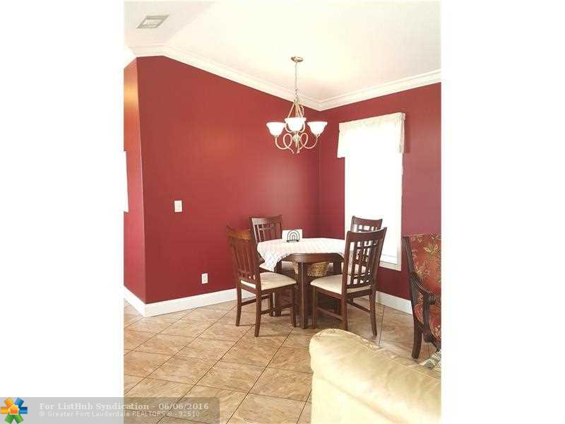 206 Lake Shore Dr, Hallandale, FL 33009