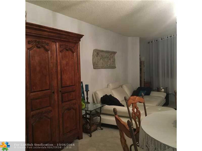 1936 S Ocean Dr 14B, Hallandale, FL 33009