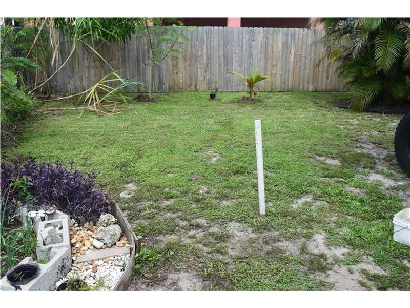 646 SW 10th St, Hallandale, FL 33009
