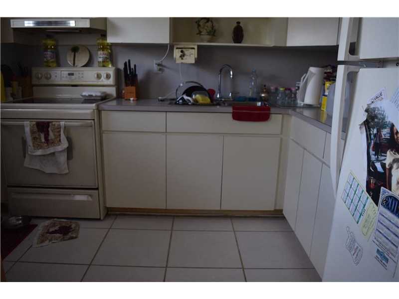 646 SW 10th St, Hallandale, FL 33009