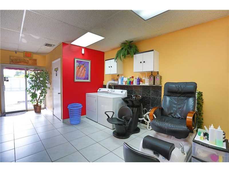 337Palm Ave, Hialeah, FL 33010