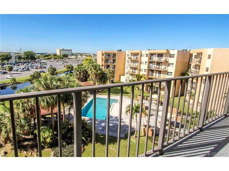1820 West 53rd St, Hialeah, FL 33012