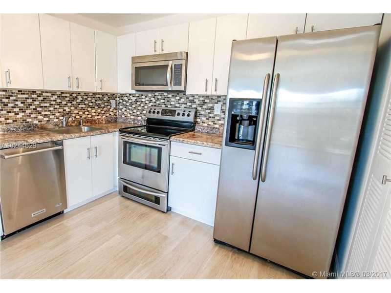 1820 West 53rd St, Hialeah, FL 33012