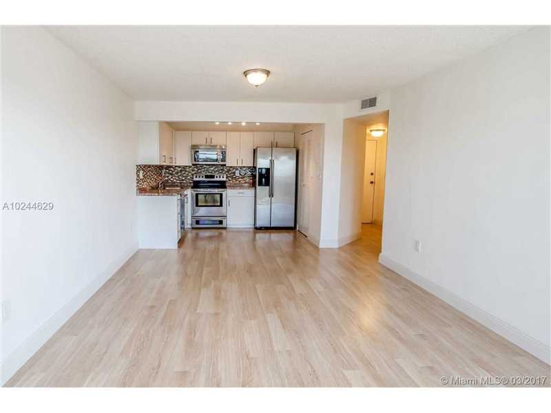 1820 West 53rd St, Hialeah, FL 33012