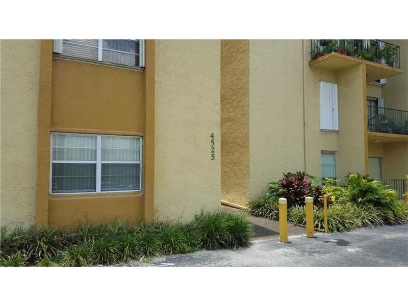 4525 W 20th Ave C-526, Hialeah, FL 33012