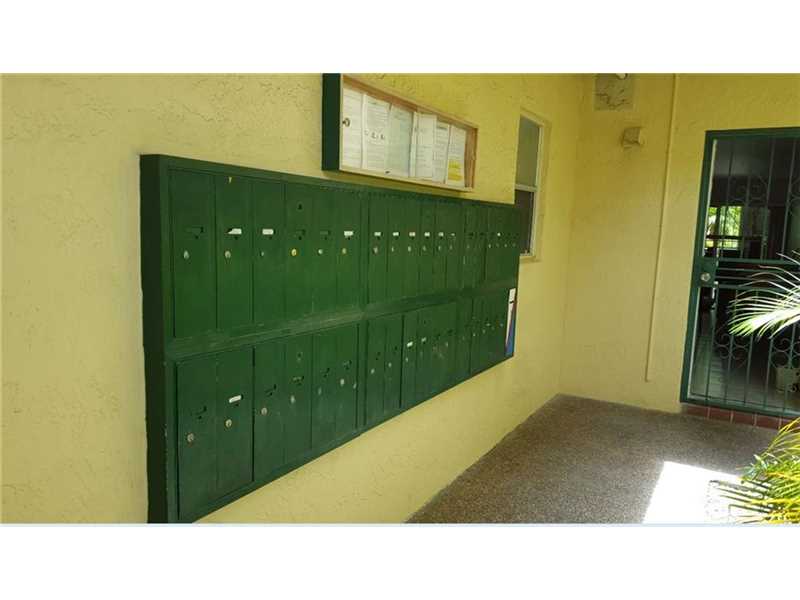 4525 W 20th Ave C-526, Hialeah, FL 33012