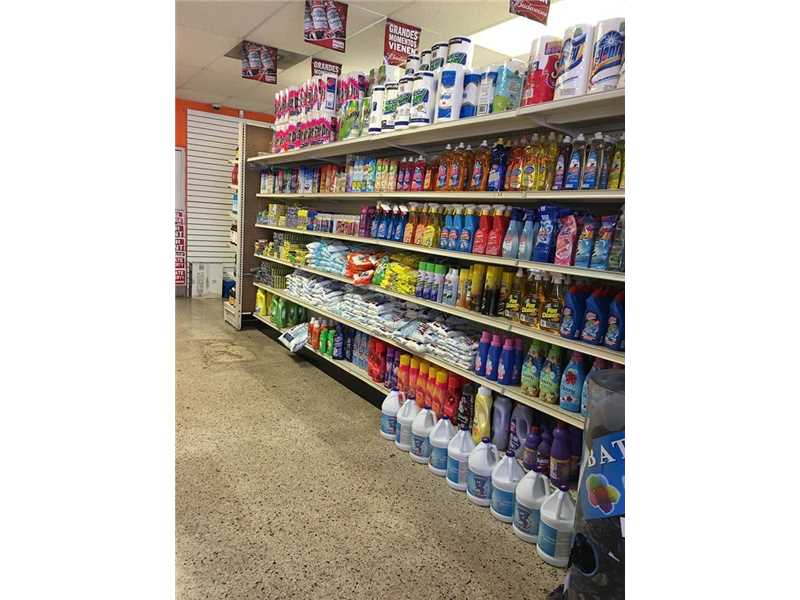 1037 West 29, Hialeah, FL 33012