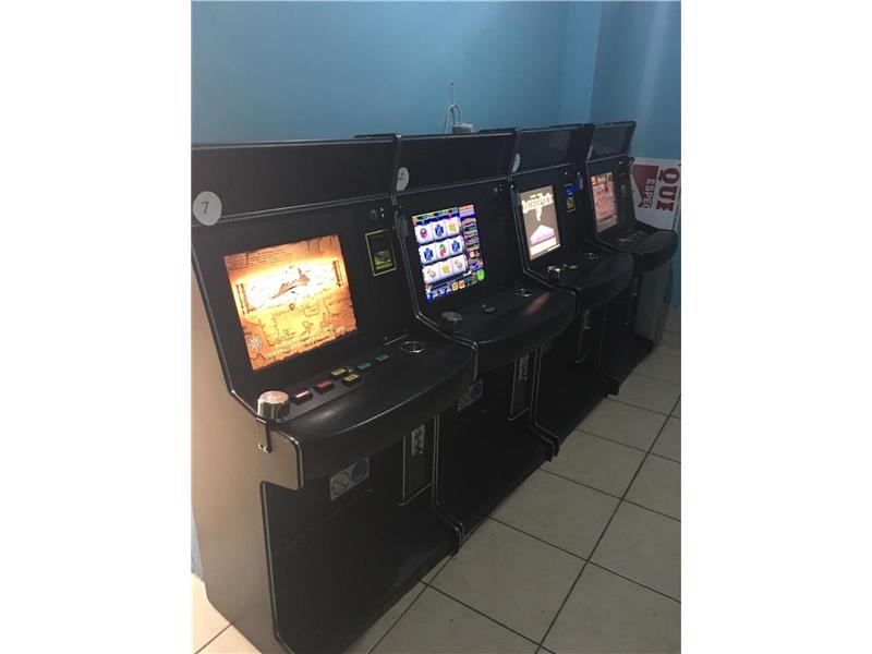 1037 West 29, Hialeah, FL 33012
