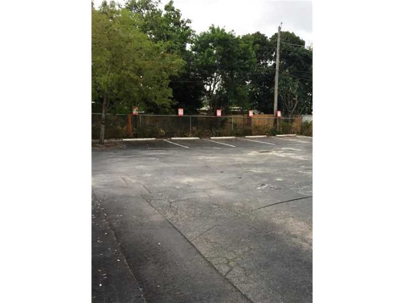 680 East 49th St, Hialeah, FL 33013