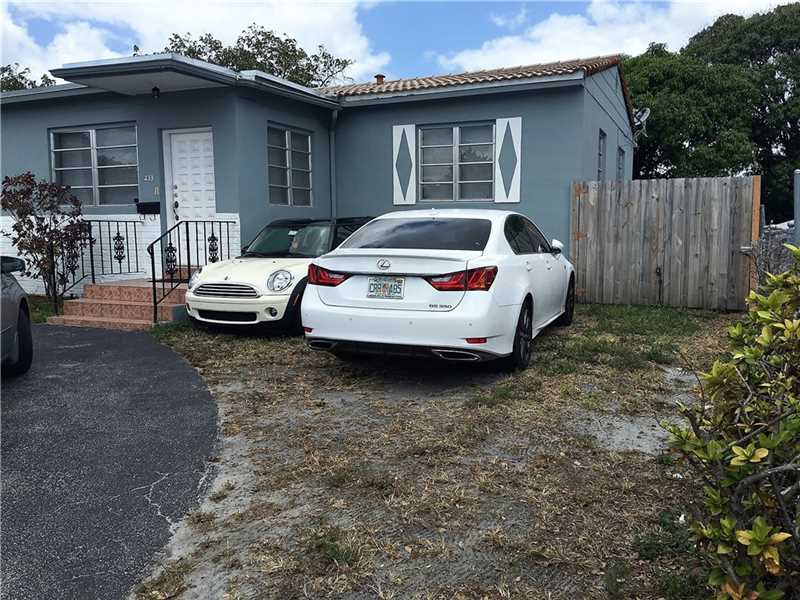 233 East 49th St, Hialeah, FL 33013