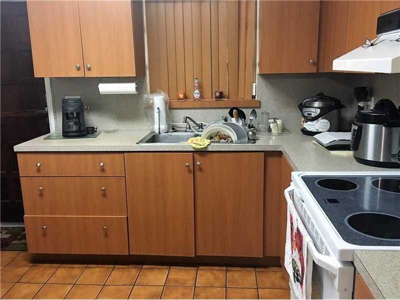 233 East 49th St, Hialeah, FL 33013