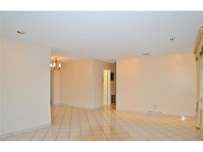 13953Lake Lure Ct, Miami Lakes, FL 33014