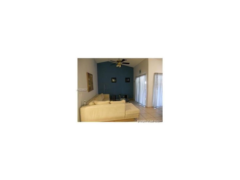 6196 Northwest 170 LN, Miami, FL 33015
