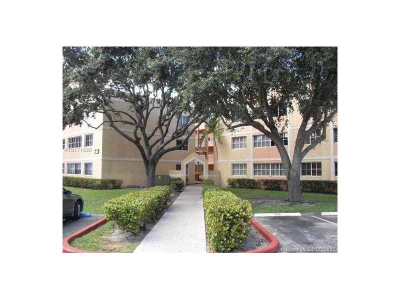 6195 Northwest 186th St, Hialeah, FL 33015
