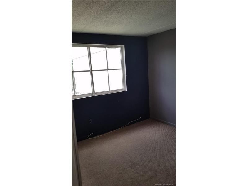 6115 Northwest 186th St, Hialeah, FL 33015