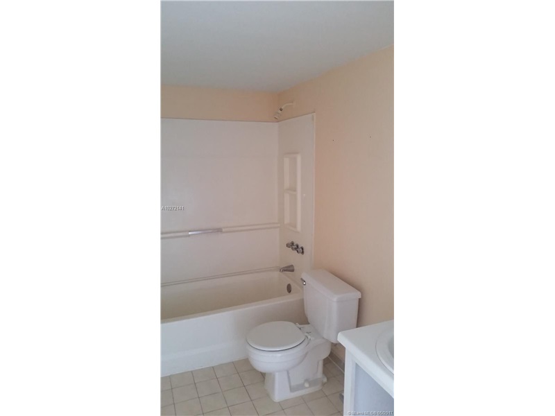 6115 Northwest 186th St, Hialeah, FL 33015