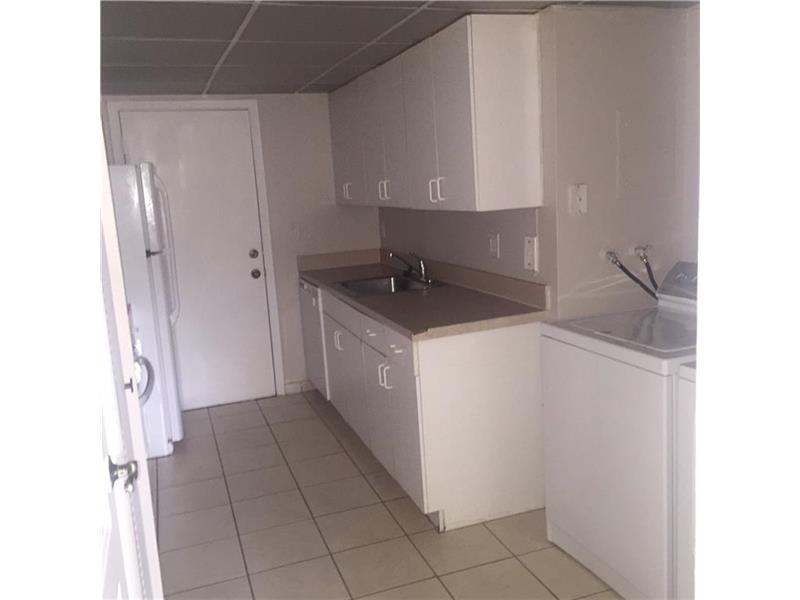17901 Northwest 68 AVENUE, Hialeah, FL 33015