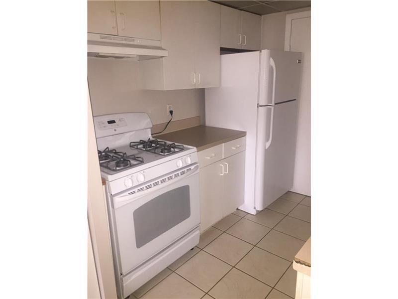 17901 Northwest 68 AVENUE, Hialeah, FL 33015