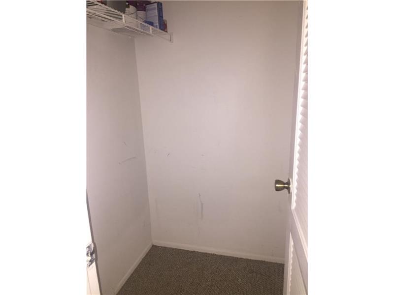 17901 Northwest 68 AVENUE, Hialeah, FL 33015