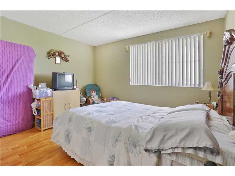 6065 NW 186th St 101, Hialeah, FL 33015
