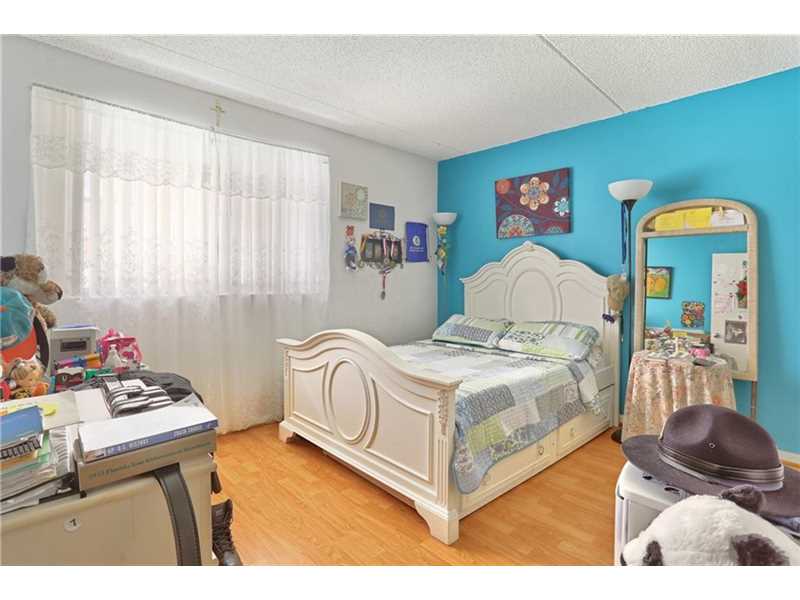 6065 NW 186th St 101, Hialeah, FL 33015