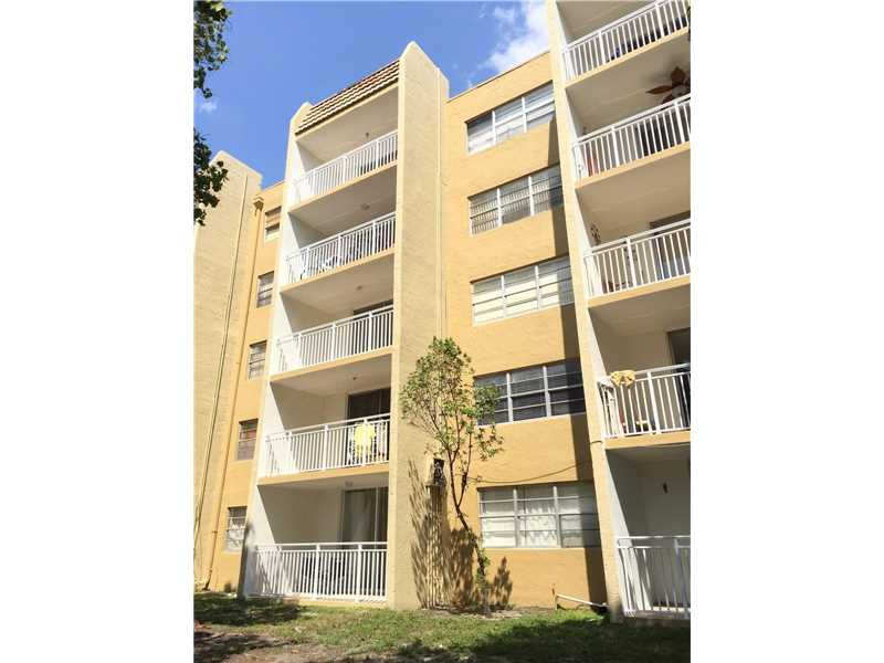 6940 Northwest 186th St, Hialeah, FL 33015