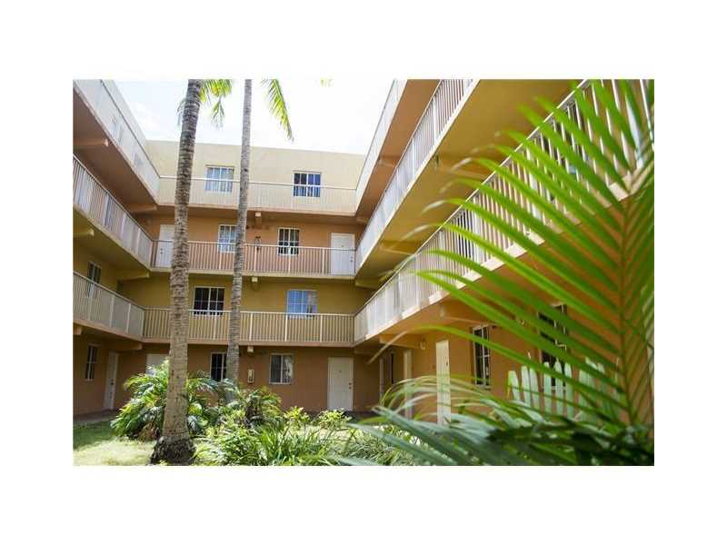 6045 Northwest 186th St, Hialeah, FL 33015