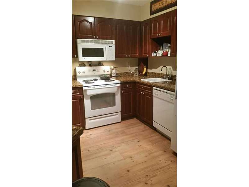 6045 Northwest 186th St, Hialeah, FL 33015