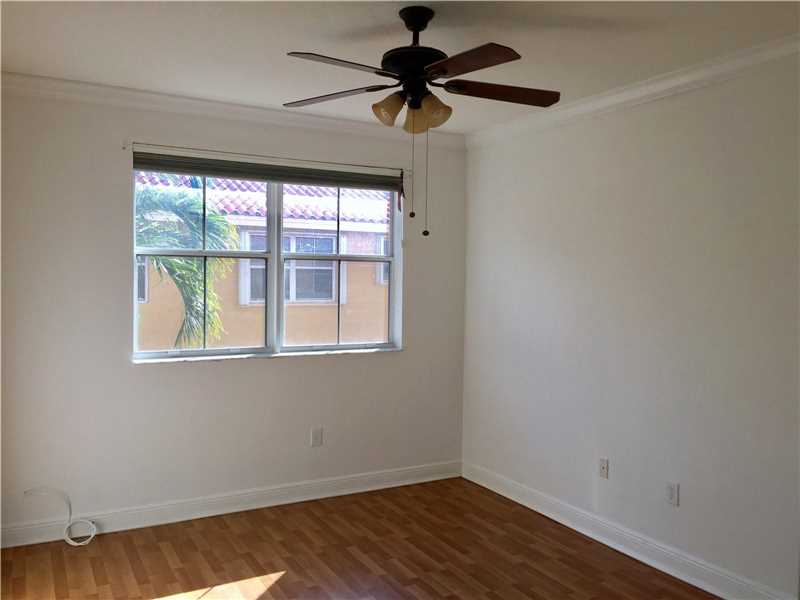 8450 Northwest 138th Ter, Miami Lakes, FL 33016