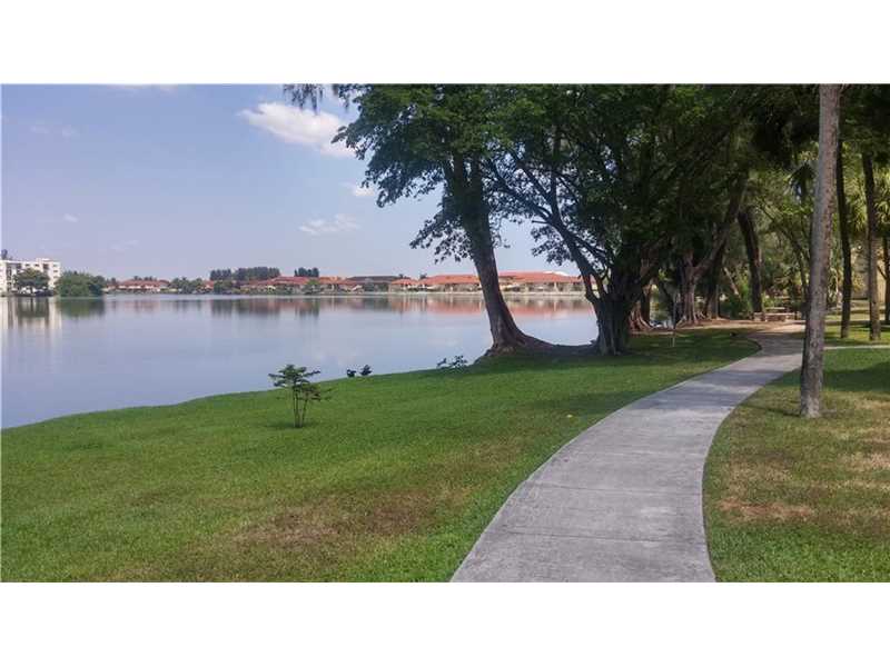 10090 Northwest 80th Ct, Hialeah Gardens, FL 33016