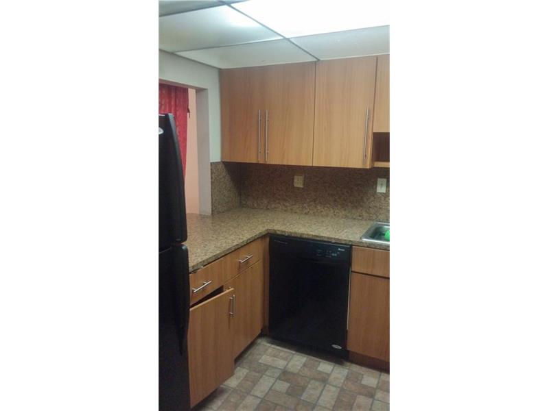 10090 Northwest 80th Ct, Hialeah Gardens, FL 33016