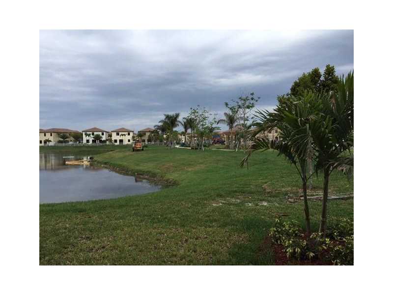 8854 West 33rd Ave, Hialeah, FL 33018