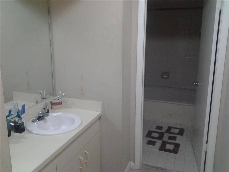 7801 West 36 AV, Hialeah, FL 33018
