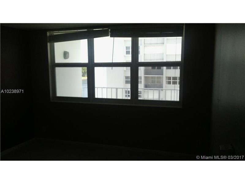 1410 South Ocean Dr, Hollywood, FL 33019