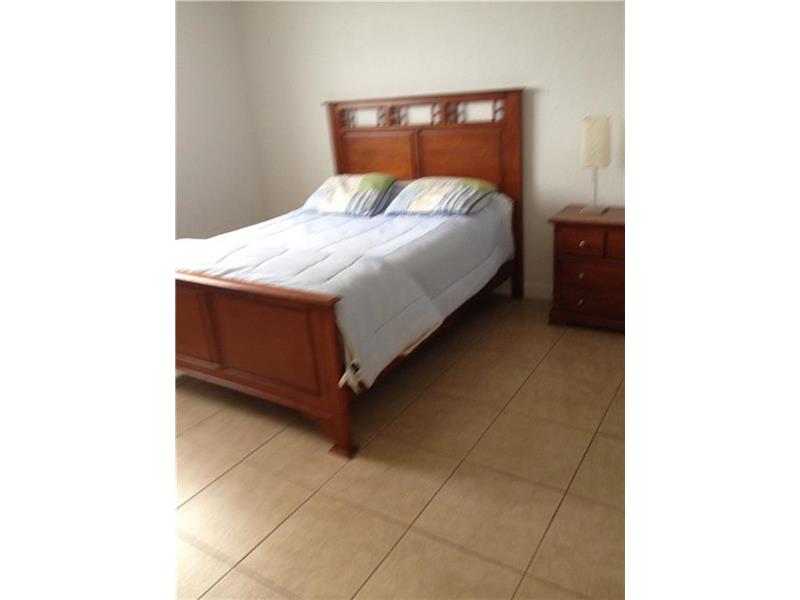 4001 South Ocean Dr, Hollywood, FL 33019