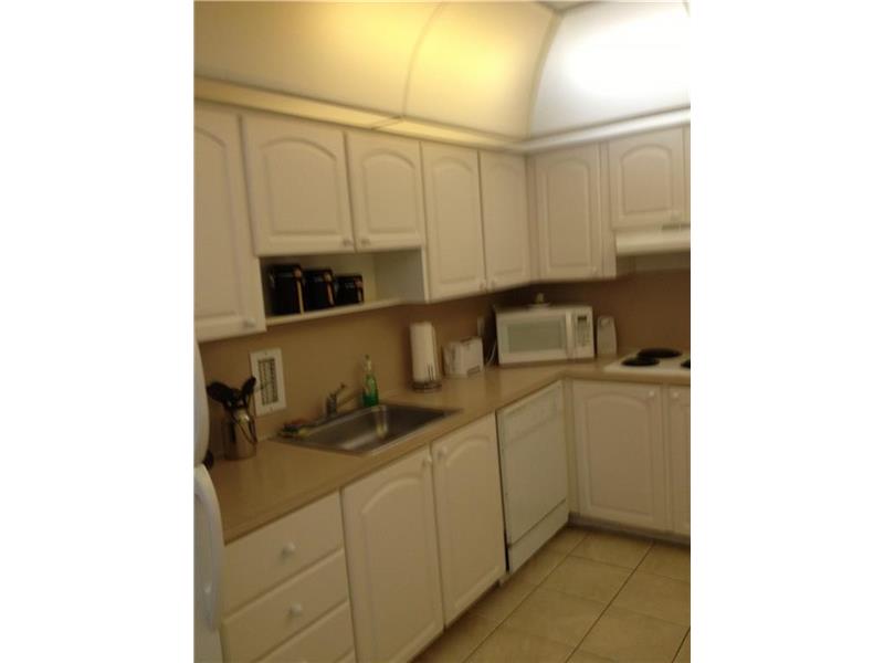 4001 South Ocean Dr, Hollywood, FL 33019