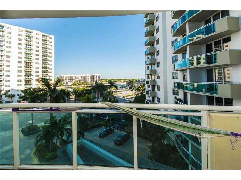 3001 South OCEAN DR, Hollywood, FL 33019