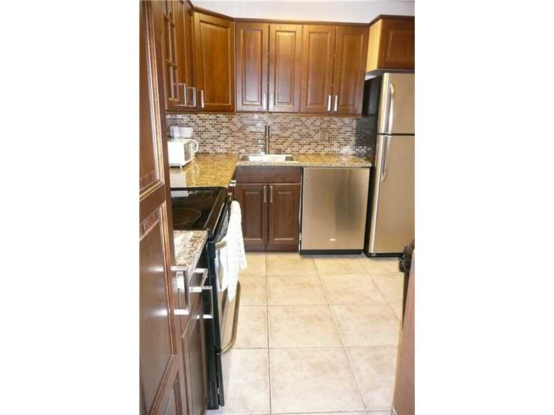 2101 South Ocean Dr, Hollywood, FL 33019