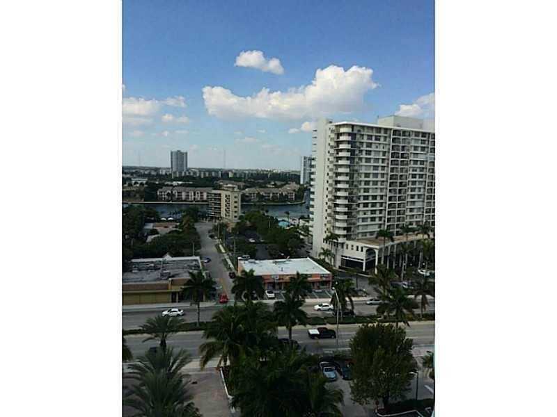 3901 South Ocean Dr, Hollywood, FL 33019