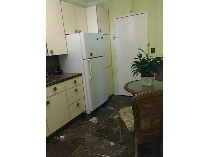 3901 South Ocean Dr, Hollywood, FL 33019