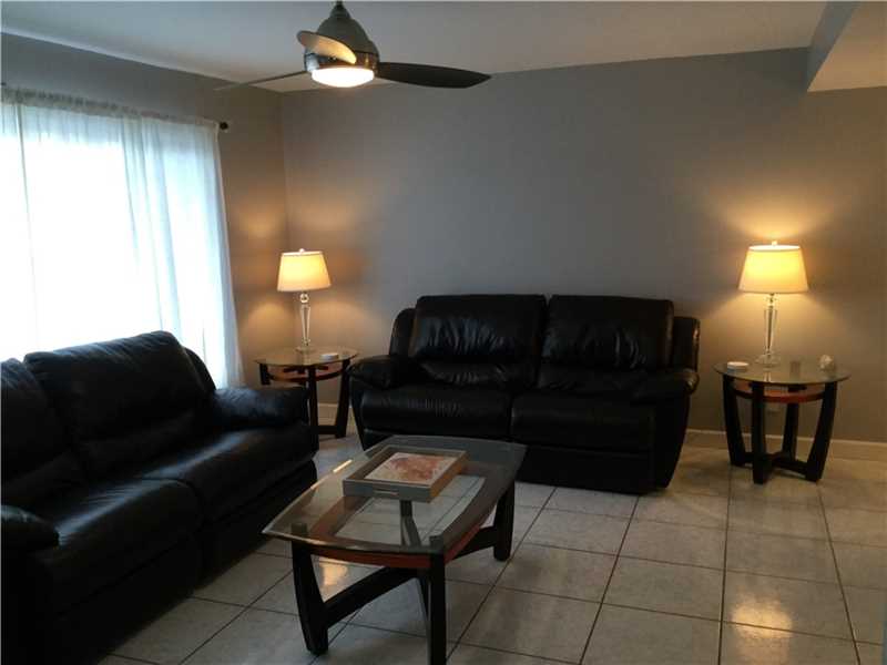 339Oregon St, Hollywood, FL 33019