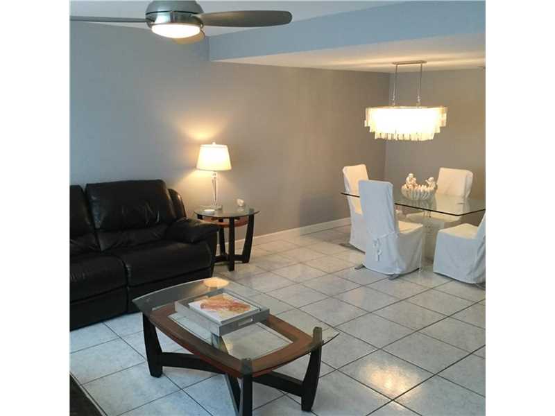 339Oregon St, Hollywood, FL 33019