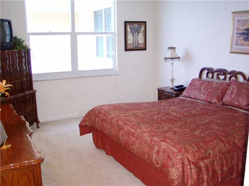 2501 South Ocean Dr, Hollywood, FL 33019