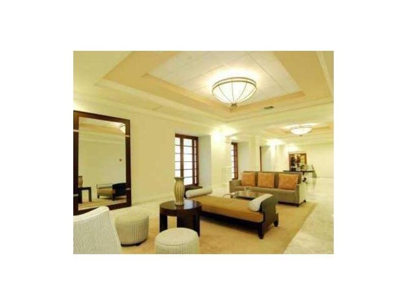 2501 South Ocean Dr, Hollywood, FL 33019