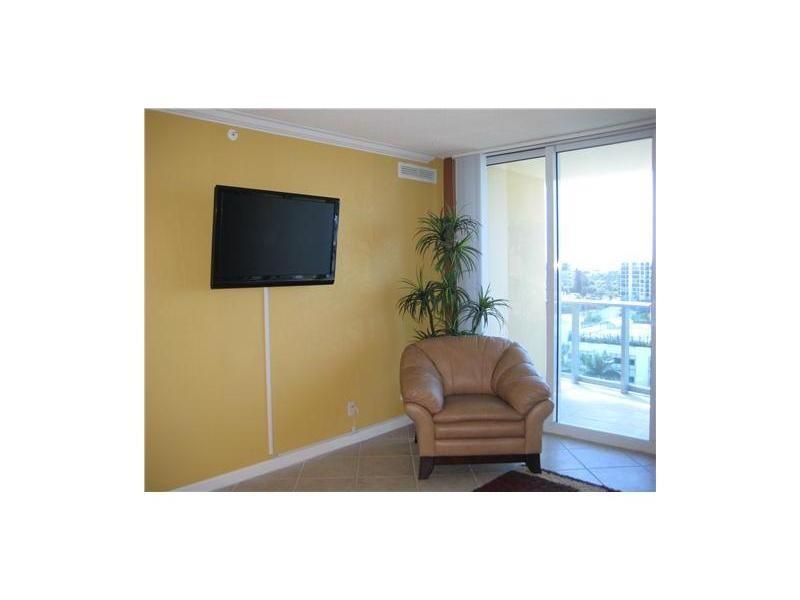 2501 South Ocean Dr, Hollywood, FL 33019