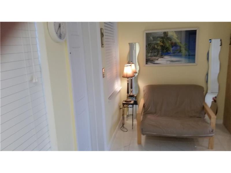 1901 North Surf Rd, Hollywood, FL 33019
