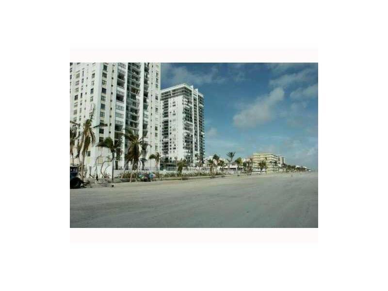 2101 South OCEAN DR, Hollywood, FL 33019