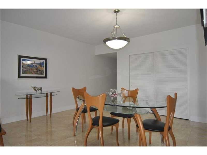 3000 South Ocean Dr, Hollywood, FL 33019